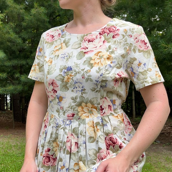 80s Floral Midi Dress - Picture 8 of 16